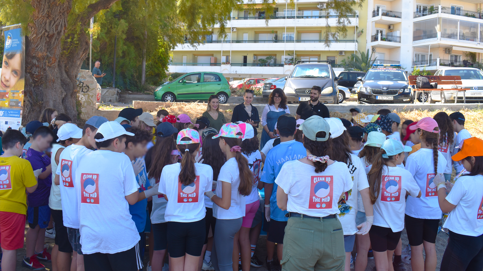 Καθαρίζοντας τη Μεσόγειο