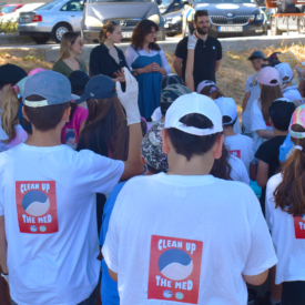 Καθαρίζοντας τη Μεσόγειο